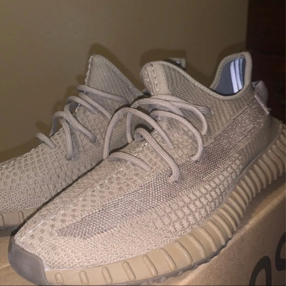 Yeezy Boost 350 V2 Earth - Picture 3 of 6